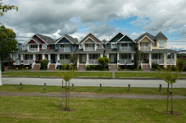 Garrey Point Complex09.jpg